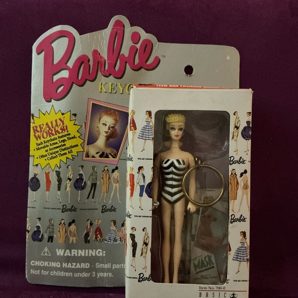 BARBIE Vintage Reproduction Original 1959 Barbie Keychain - Picture 2 of 9